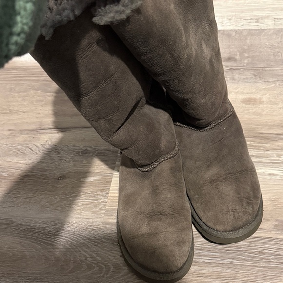 UGG Women's Charcoal Sheepskin Boots with Bows - Picture 2 of 5